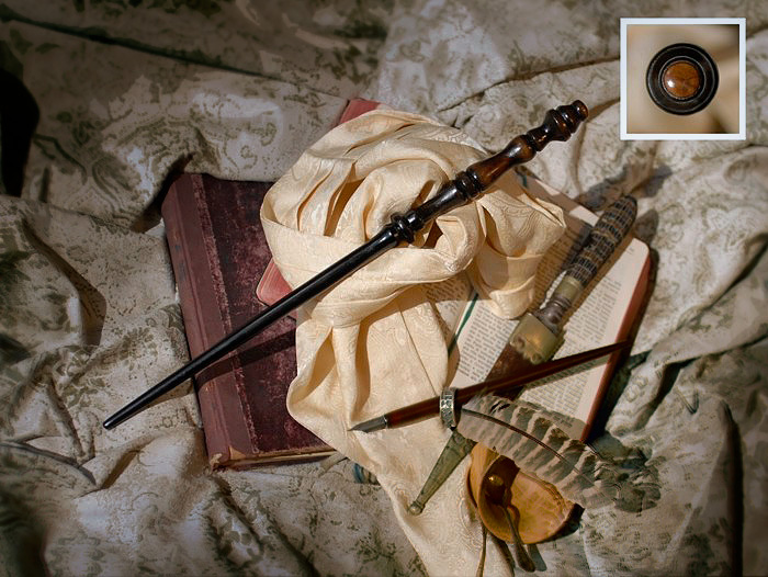 Bacchetta magica in legno autore roberto amadi